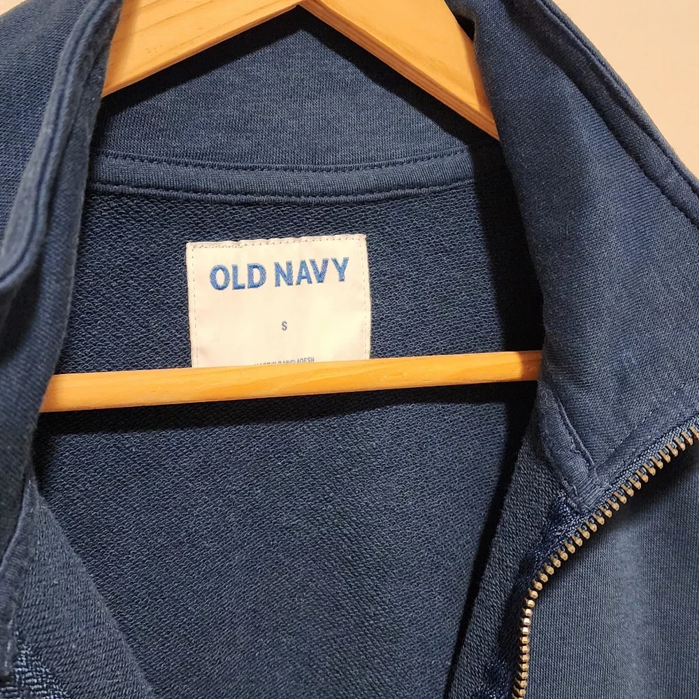 Old navy soft half zip knit shirt - Picture 4 of 6